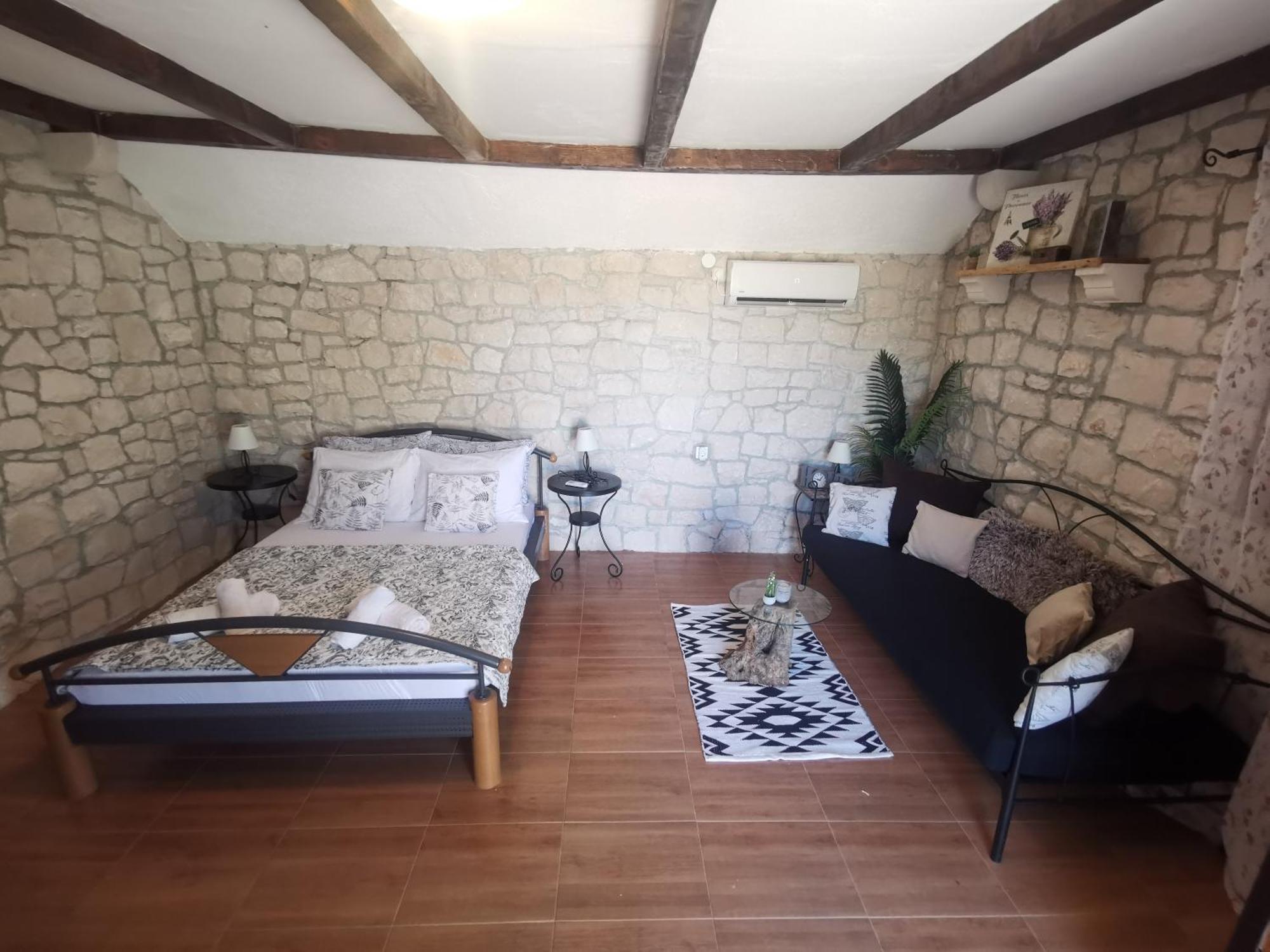 Robinson Crusoe Style House "Maslina" Βίλα Škrip Εξωτερικό φωτογραφία